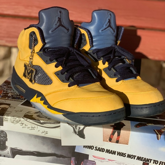 Jordan 5 Michigan